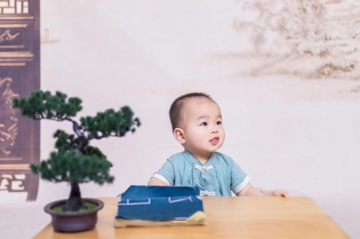 启东宝宝喊肚子疼怎么回事